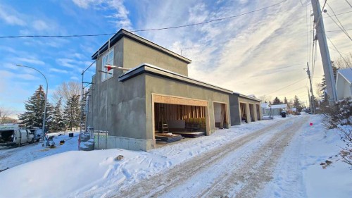 4767 Montana Crescent Nw, Calgary, AB - Outdoor