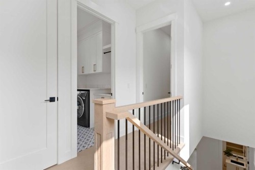 2019 6 Avenue Nw, Calgary, AB - Indoor Photo Showing Other Room