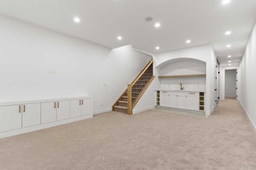 2019 6 Avenue Nw, Calgary, AB - Indoor Photo Showing Other Room