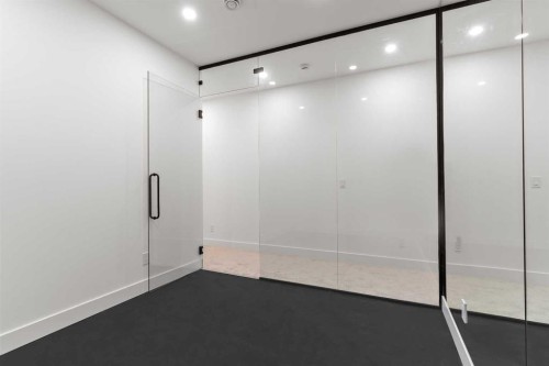 2019 6 Avenue Nw, Calgary, AB - Indoor Photo Showing Other Room