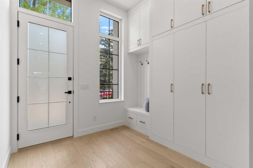 2019 6 Avenue Nw, Calgary, AB - Indoor Photo Showing Other Room