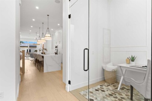 2019 6 Avenue Nw, Calgary, AB - Indoor Photo Showing Other Room