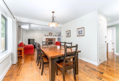4 Woodside Lane, Canmore, AB - Indoor Photo Showing Dining Room