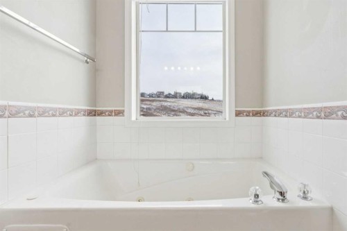 157 Hidden Creek Gardens Nw, Calgary, AB - Indoor Photo Showing Bathroom