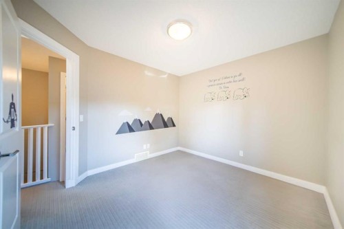 3524 41 Street Sw, Calgary, AB - Indoor Photo Showing Other Room