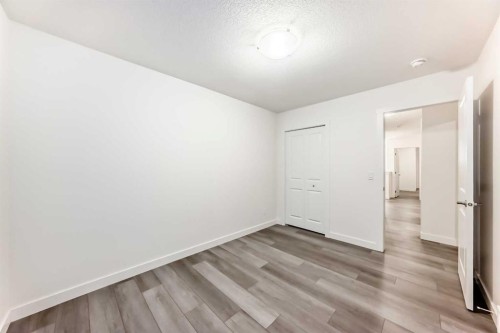 1449 Bayview Point Sw, Airdrie, AB - Indoor Photo Showing Other Room
