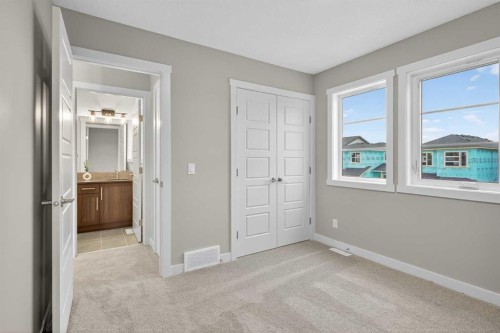 37 Southborough Lane, Cochrane, AB - Indoor Photo Showing Other Room