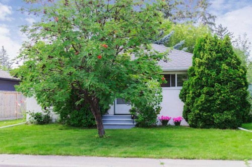 2623 Glencastle Street Sw, Calgary, AB - Outdoor