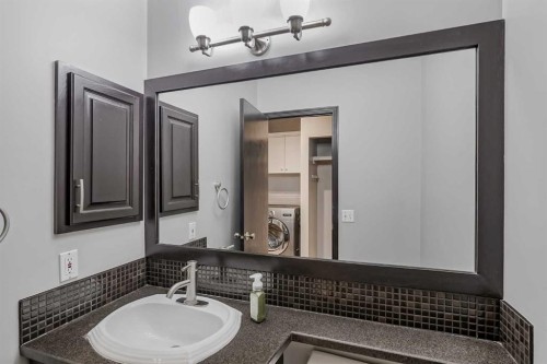 60 Mckenzie Lake Crescent Se, Calgary, AB - Indoor Photo Showing Bathroom