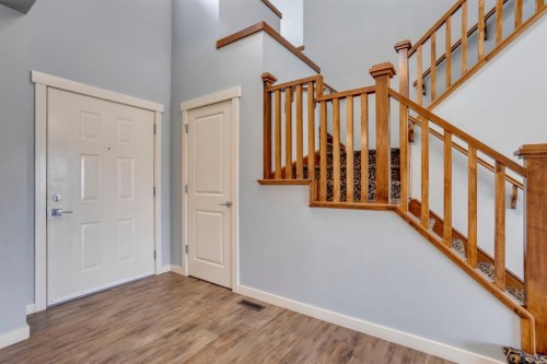 461 Discovery Ridge Boulevard Sw, Calgary, AB - Indoor Photo Showing Other Room