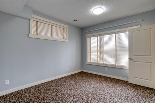 461 Discovery Ridge Boulevard Sw, Calgary, AB - Indoor Photo Showing Other Room