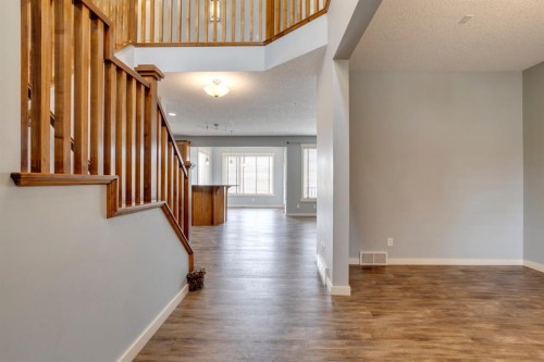 461 Discovery Ridge Boulevard Sw, Calgary, AB - Indoor Photo Showing Other Room