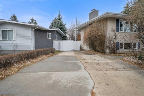 3251 Bearspaw Drive Nw, Calgary, AB - Outdoor With Exterior