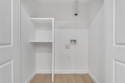 24 Corner Glen Green Ne, Calgary, AB - Indoor