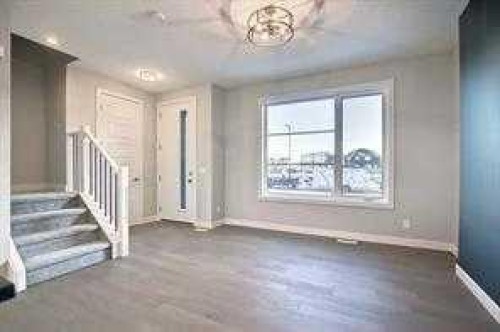109 Cobblestone Gate Sw, Airdrie, AB - Indoor Photo Showing Other Room