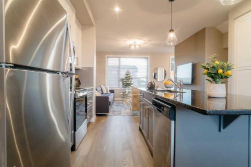 237 Cobblestone Gate Sw, Airdrie, AB - Indoor Photo Showing Kitchen With Stainless Steel Kitchen With Upgraded Kitchen