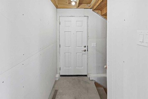 220 Waterford Heath, Chestermere, AB - Indoor Photo Showing Other Room