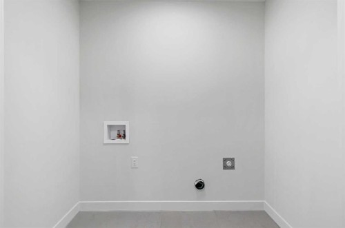 220 Waterford Heath, Chestermere, AB - Indoor Photo Showing Other Room