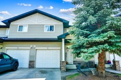 702-760 Railway Gate SW Airdrie, AB T4B 3C5