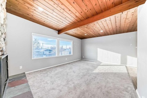 724 Millar Road Ne, Calgary, AB - Indoor Photo Showing Other Room