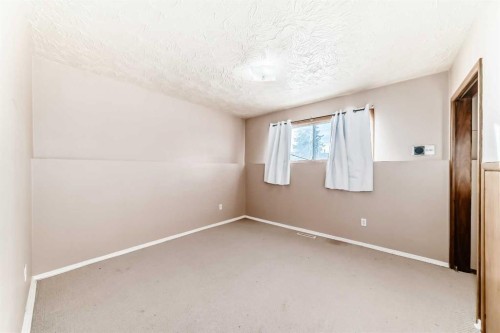 724 Millar Road Ne, Calgary, AB - Indoor Photo Showing Other Room