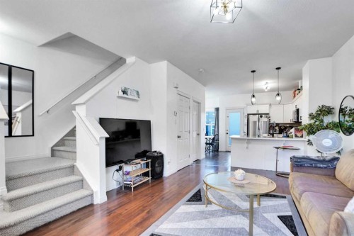 353-111 Tarawood Lane Ne, Calgary, AB - Indoor Photo Showing Living Room