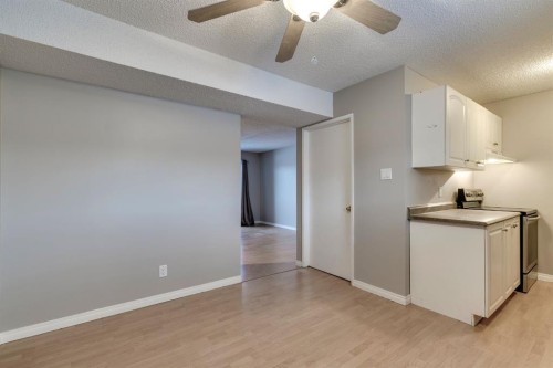 3-8112 36 Avenue Nw, Calgary, AB - Indoor