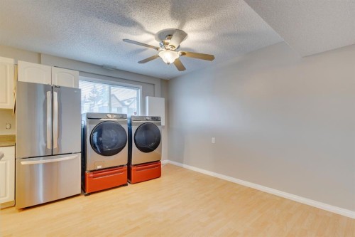 3-8112 36 Avenue Nw, Calgary, AB - Indoor Photo Showing Laundry Room