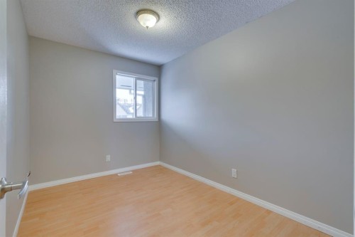 3-8112 36 Avenue Nw, Calgary, AB - Indoor Photo Showing Other Room