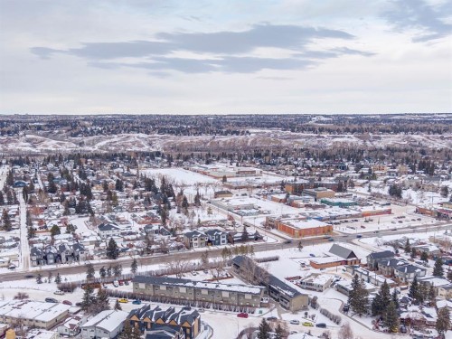 3-8112 36 Avenue Nw, Calgary, AB - Outdoor With View
