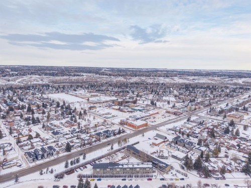 3-8112 36 Avenue Nw, Calgary, AB - Outdoor With View