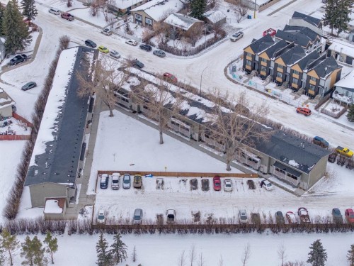 3-8112 36 Avenue Nw, Calgary, AB - Outdoor With View