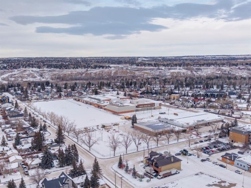 3-8112 36 Avenue Nw, Calgary, AB - Outdoor With View