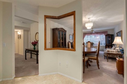 3204-3204 Sienna Park Green Sw, Calgary, AB - Indoor Photo Showing Other Room