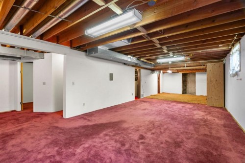 40 Edforth Road Nw, Calgary, AB - Indoor Photo Showing Basement