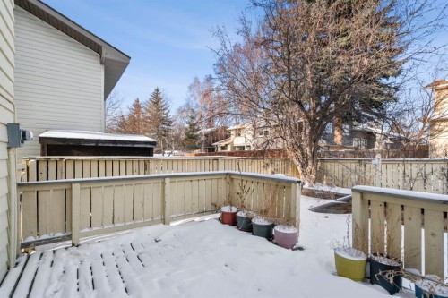40 Edforth Road Nw, Calgary, AB - Outdoor With Deck Patio Veranda