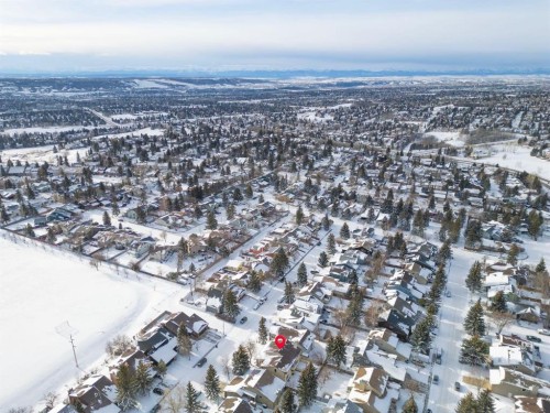 40 Edforth Road Nw, Calgary, AB - Outdoor With View