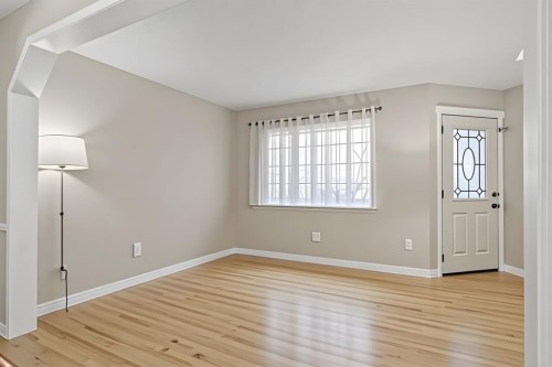 232 Oakmere Place, Chestermere, AB - Indoor Photo Showing Living Room