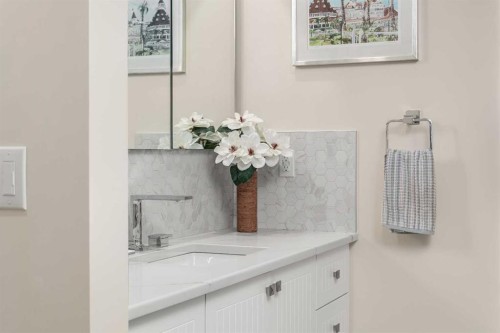 232 Oakmere Place, Chestermere, AB - Indoor Photo Showing Bedroom