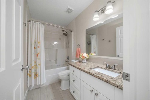 232 Oakmere Place, Chestermere, AB - Indoor Photo Showing Bedroom