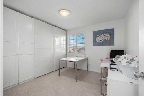 232 Oakmere Place, Chestermere, AB - Indoor Photo Showing Bedroom