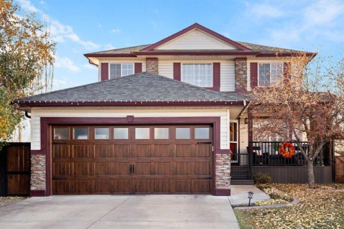 232 Oakmere Place, Chestermere, AB - Indoor Photo Showing Bathroom