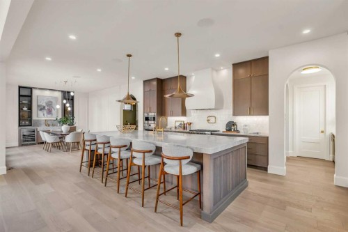 518 33 Avenue Sw, Calgary, AB - Indoor Photo Showing Other Room