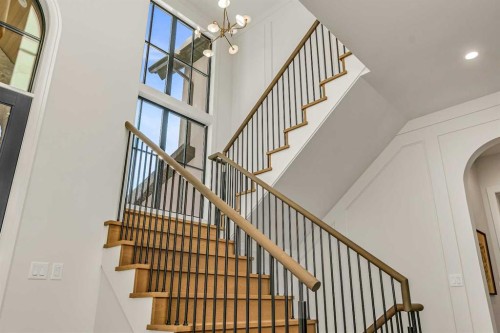 518 33 Avenue Sw, Calgary, AB - Indoor Photo Showing Other Room