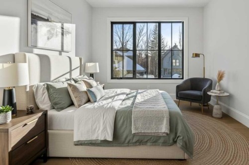 518 33 Avenue Sw, Calgary, AB - Indoor Photo Showing Bedroom
