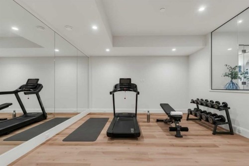 518 33 Avenue Sw, Calgary, AB - Indoor Photo Showing Gym Room