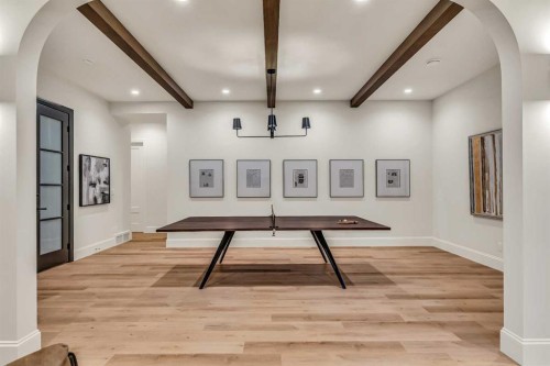 518 33 Avenue Sw, Calgary, AB - Indoor Photo Showing Other Room