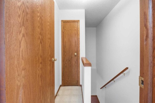 12 Arbour Cliff Close Nw, Calgary, AB - Indoor Photo Showing Other Room