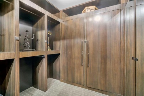 804-690 Princeton Way Sw, Calgary, AB - Indoor Photo Showing Other Room