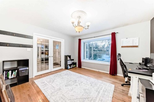 107 Fawn Crescent Se, Calgary, AB - Indoor Photo Showing Other Room